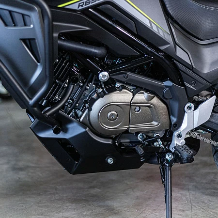 Мотоцикл QJ SVT 650X (черный/зеленый) 2026г