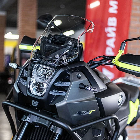 Мотоцикл QJ SVT 650X (черный/зеленый) 2026г
